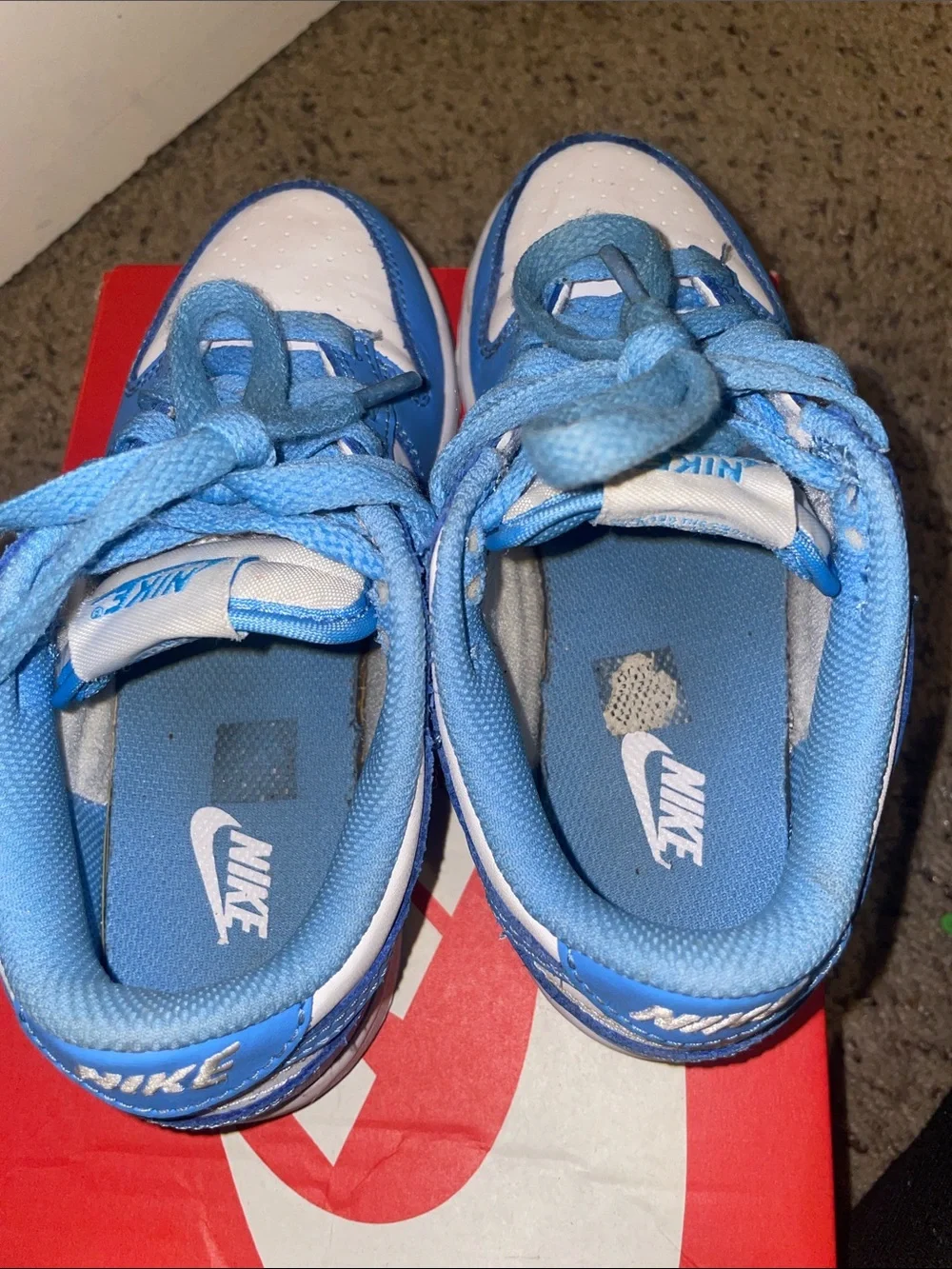 Nike Kids White and Blue Low-Top Sneakers